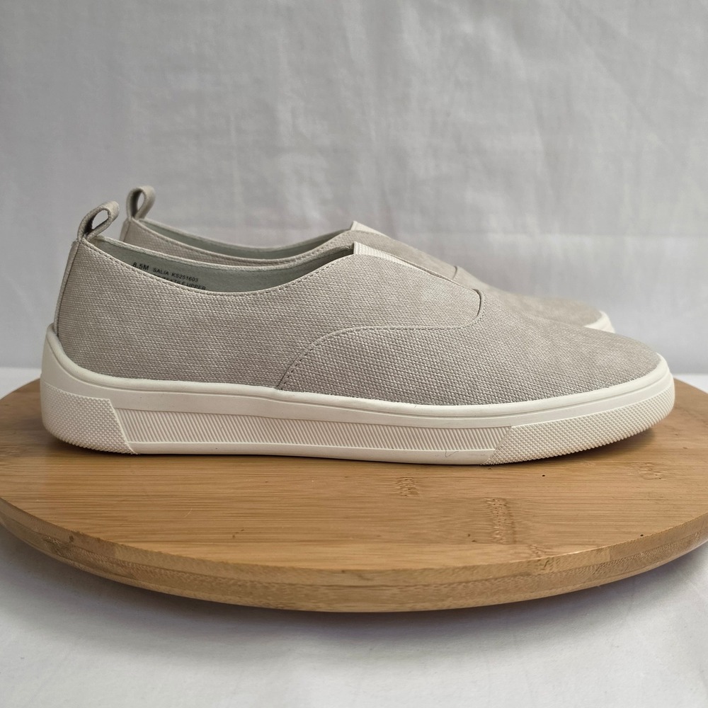 Kensie Salia Womens 8.5M Beige Slip On Sneakers Casual Comfort Shoes New